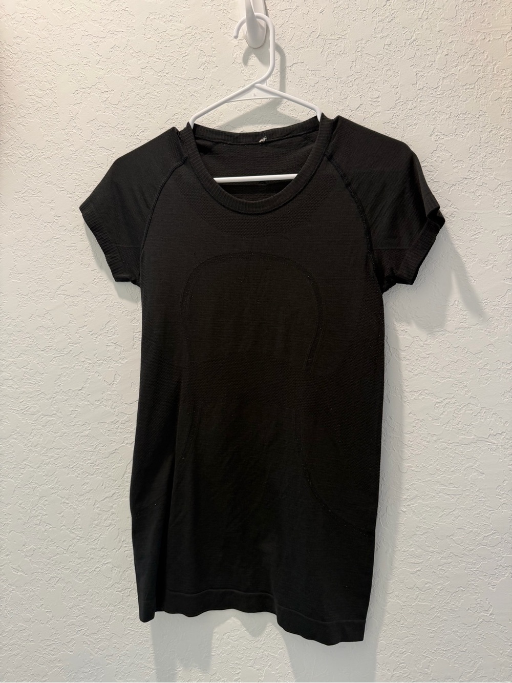 Lululemon Swiftly Tech- Women’s Black Short Sleeve Active Top